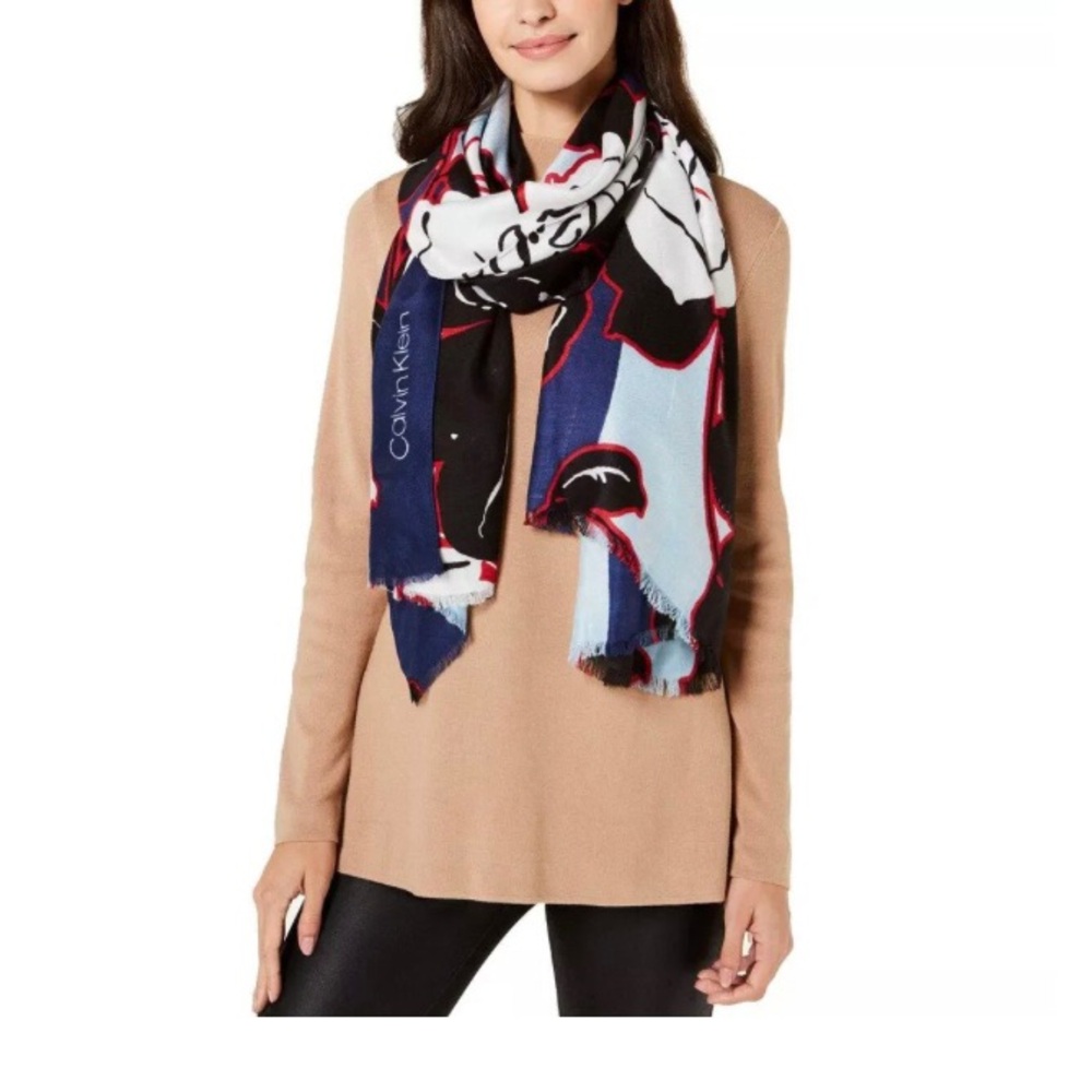 Calvin Klein scarf/wrap with floral print